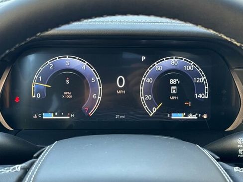 New 2025 Jeep Grand Cherokee Overland image 22