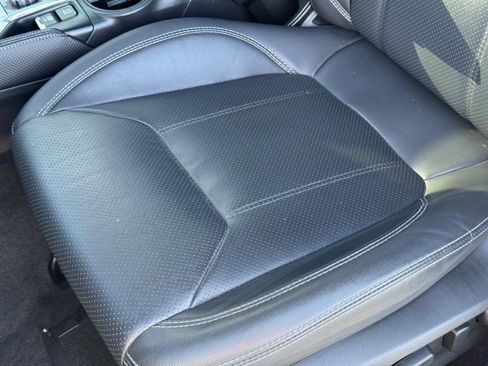 Used 2022 Subaru Forester Touring image 27