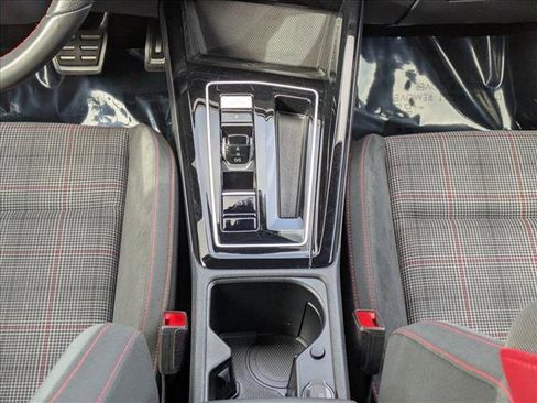 Used 2024 Volkswagen GTI S image 9