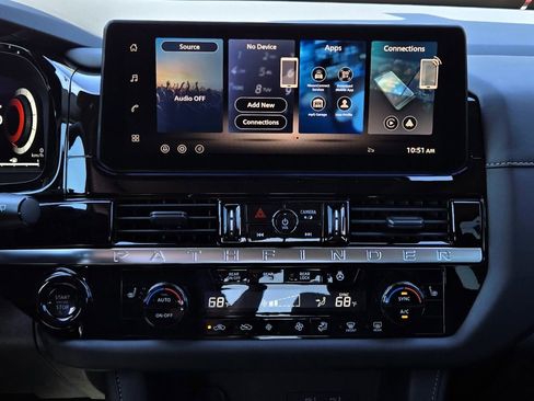 New 2026 Nissan Pathfinder SL w/ SL Premium Package FWD image 15