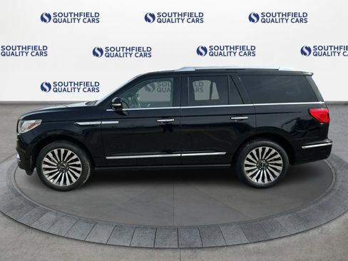 Used 2019 Lincoln Navigator Reserve AWD/4WD image 3