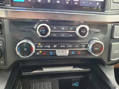 Certified 2023 Ford F250 Lariat w/ Lariat Ultimate Package image 23