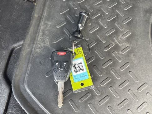 Used 2016 Jeep Wrangler Unlimited Sahara w/ Dual Top Group image 24