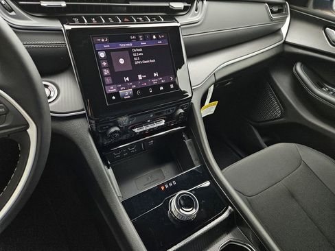 New 2026 Jeep Grand Cherokee Laredo X RWD image 17