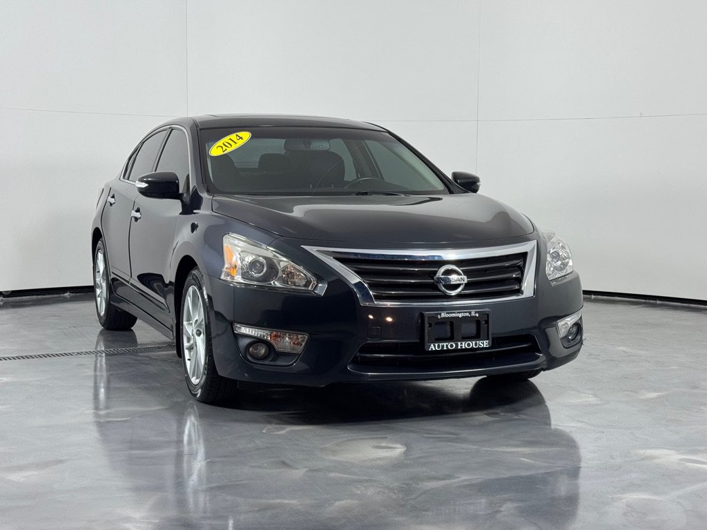 Used 2014 Nissan Altima 2.5 SL w/ Technology Package FWD image 3