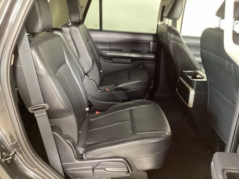 Used 2022 Ford Expedition XLT AWD/4WD image 37