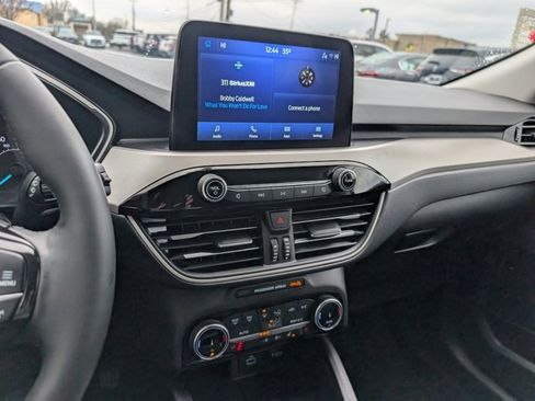 Used 2022 Ford Escape SEL image 14