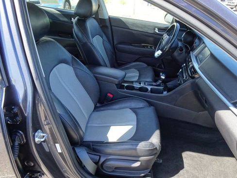 Used 2019 Kia Optima EX image 16