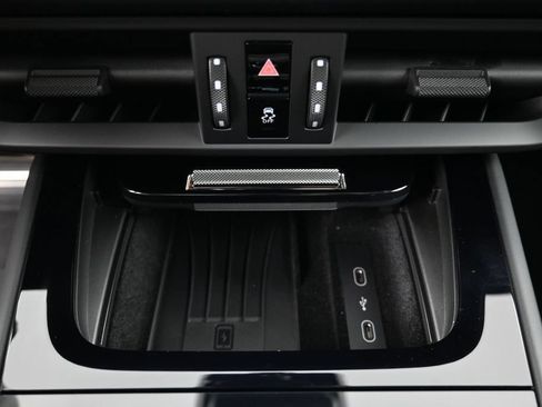 Used 2026 Porsche Cayenne AWD/4WD image 19