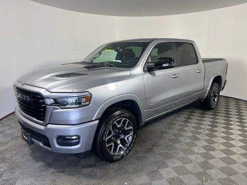 Used 2025 RAM 1500 Laramie AWD/4WD image 6