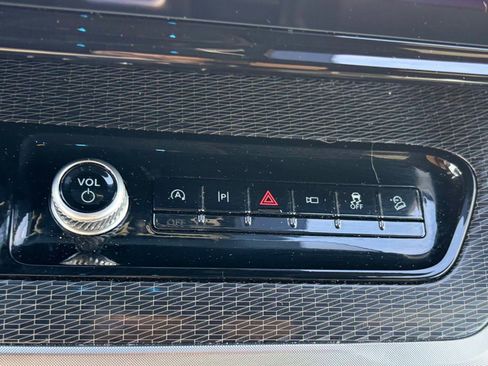 Certified 2025 Ford Expedition Max Platinum w/ Stealth Performance Package image 76