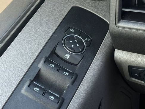 Certified 2022 Ford F250 XL w/ STX Appearance Package image 9