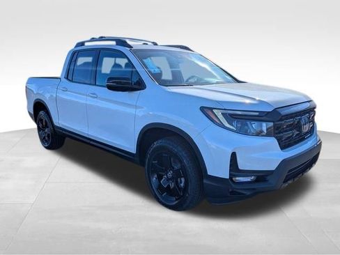 New 2026 Honda Ridgeline Black Edition image 5