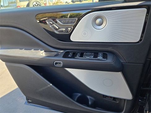 New 2025 Lincoln Aviator Black Label image 24