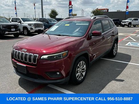 Used 2019 Jeep Cherokee Latitude Plus w/ Trailer Tow Group FWD image 5