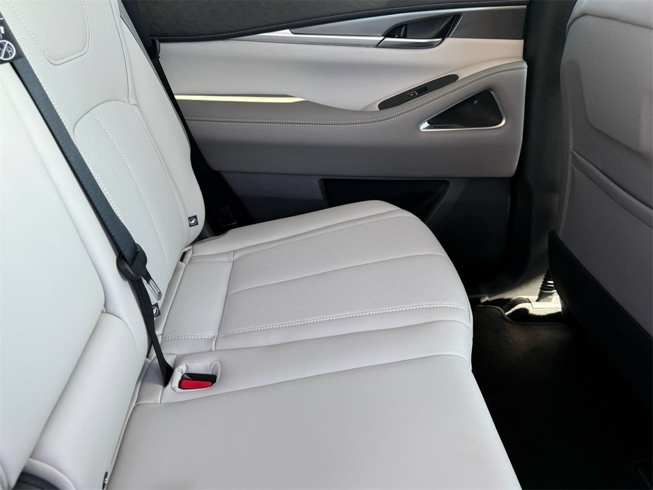 New 2026 INFINITI QX60 Luxe w/ Cargo Package FWD image 18