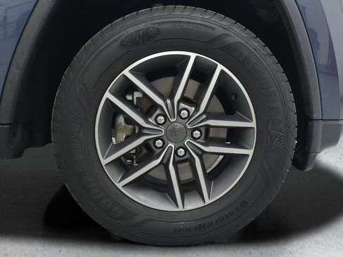 Used 2021 Jeep Grand Cherokee Limited image 14