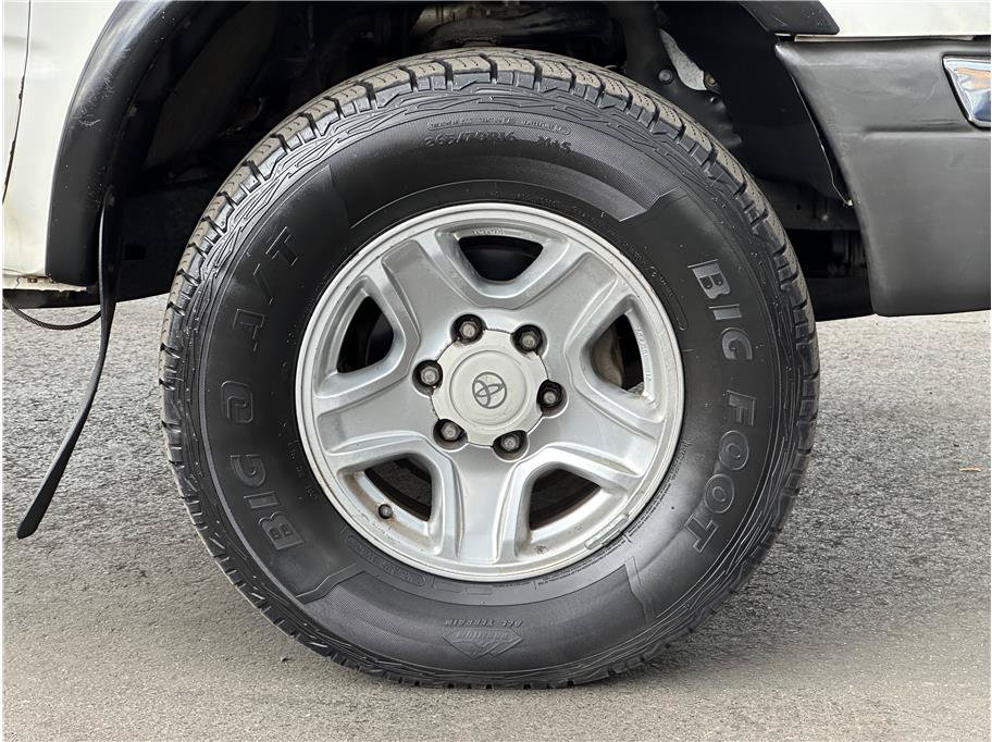 Used 1999 Toyota Tacoma 4x4 Xtracab V6 w/ SR5 Pkg image 24
