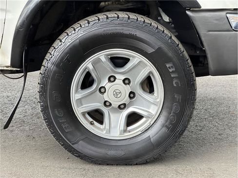 Used 1999 Toyota Tacoma 4x4 Xtracab V6 image 24