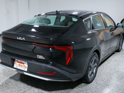 Used 2025 Kia K4 FWD image 7
