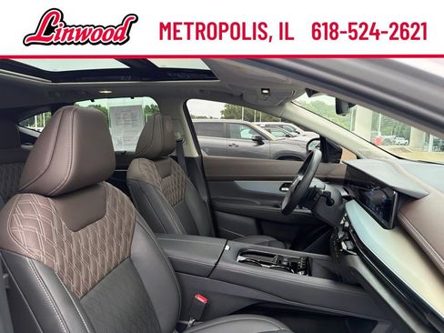 Used 2025 Nissan Murano Platinum w/ Cargo Package AWD/4WD image 10