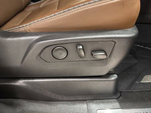 Certified 2021 Chevrolet Tahoe High Country w/ Premium Package image 17