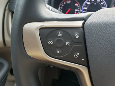 Used 2024 GMC Terrain Denali w/ Denali Premium Package AWD/4WD image 15