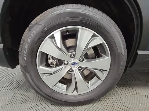 Used 2024 Subaru Ascent Premium w/ Convenience Package image 48