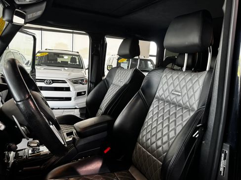Used 2017 Mercedes-Benz G 63 AMG 4MATIC image 11