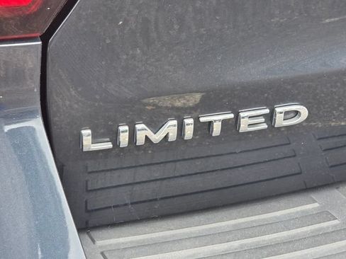 Used 2024 Ford Expedition Limited RWD image 14