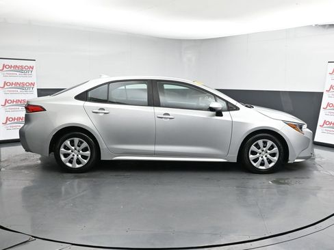 Used 2023 Toyota Corolla LE image 9