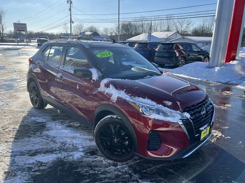 Certified 2024 Nissan Kicks SV w/ Interior Electronics Package image 12