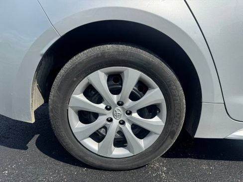 Used 2024 Toyota Corolla LE FWD image 10