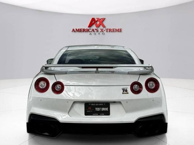 Used 2024 Nissan GT-R w/ Floor Mat Package AWD/4WD image 5