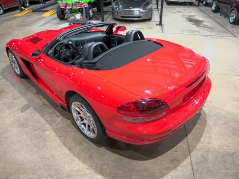 Used 2004 Dodge Viper SRT-10 image 16