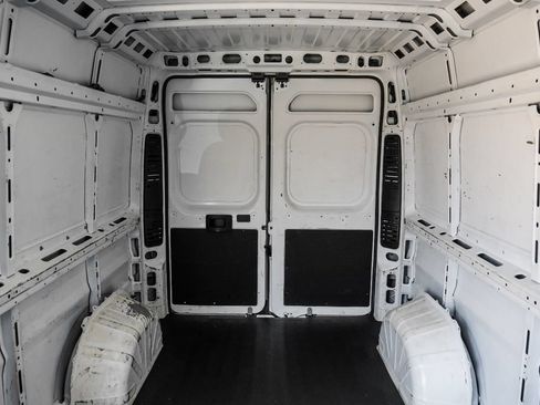 Used 2023 RAM ProMaster 2500 FWD image 33