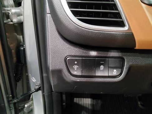 Used 2024 Kia Seltos EX image 27