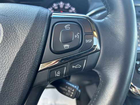 Used 2016 Toyota Avalon Limited w/ Toyota Safety Sense Package FWD image 24