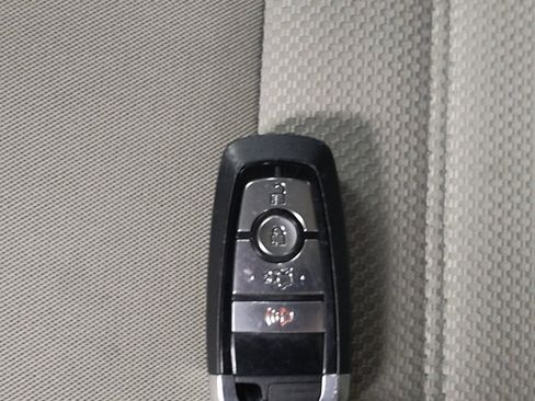 Used 2018 Ford Fusion S image 32