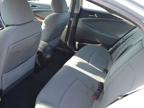 Used 2013 Hyundai Sonata GLS w/ Popular Equipment Pkg FWD image 18