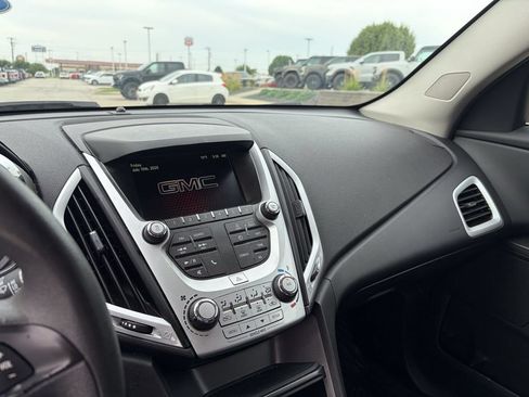 Used 2016 GMC Terrain SLE FWD image 17