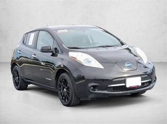 Used 2013 Nissan Leaf S video 3