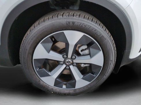 New 2025 Volvo XC40 B5 Core w/ Protection Package Premier image 11