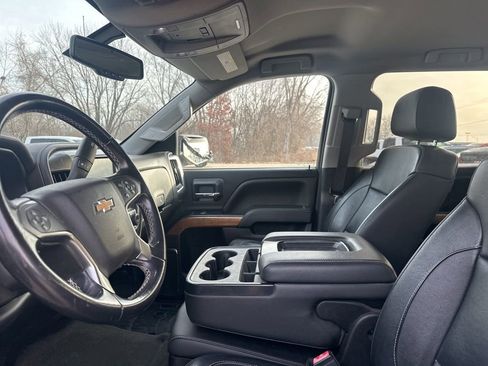 Used 2018 Chevrolet Silverado 1500 LTZ image 16