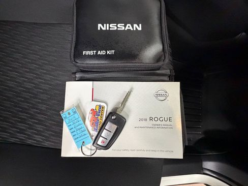 Used 2018 Nissan Rogue S AWD/4WD image 24