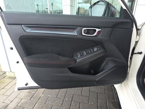 Used 2025 Honda Civic Type R image 18