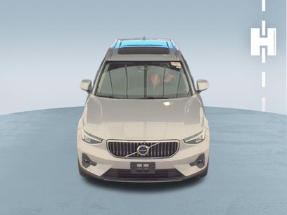 Used 2023 Volvo XC40 B5 Plus w/ Driver Assist Package
