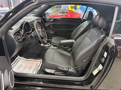 Used 2014 Volkswagen Beetle 1.8T FWD image 16