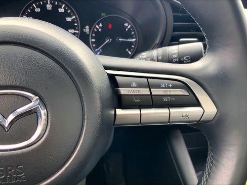 Used 2023 MAZDA MAZDA3 s image 24