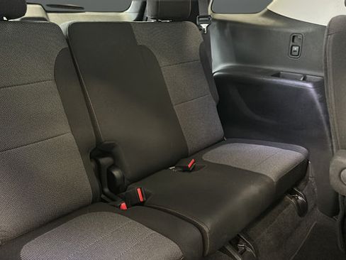 Used 2019 Chevrolet Traverse LT AWD/4WD image 25